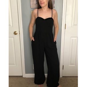 Black wide-leg jumpsuit w velvet accent neckline